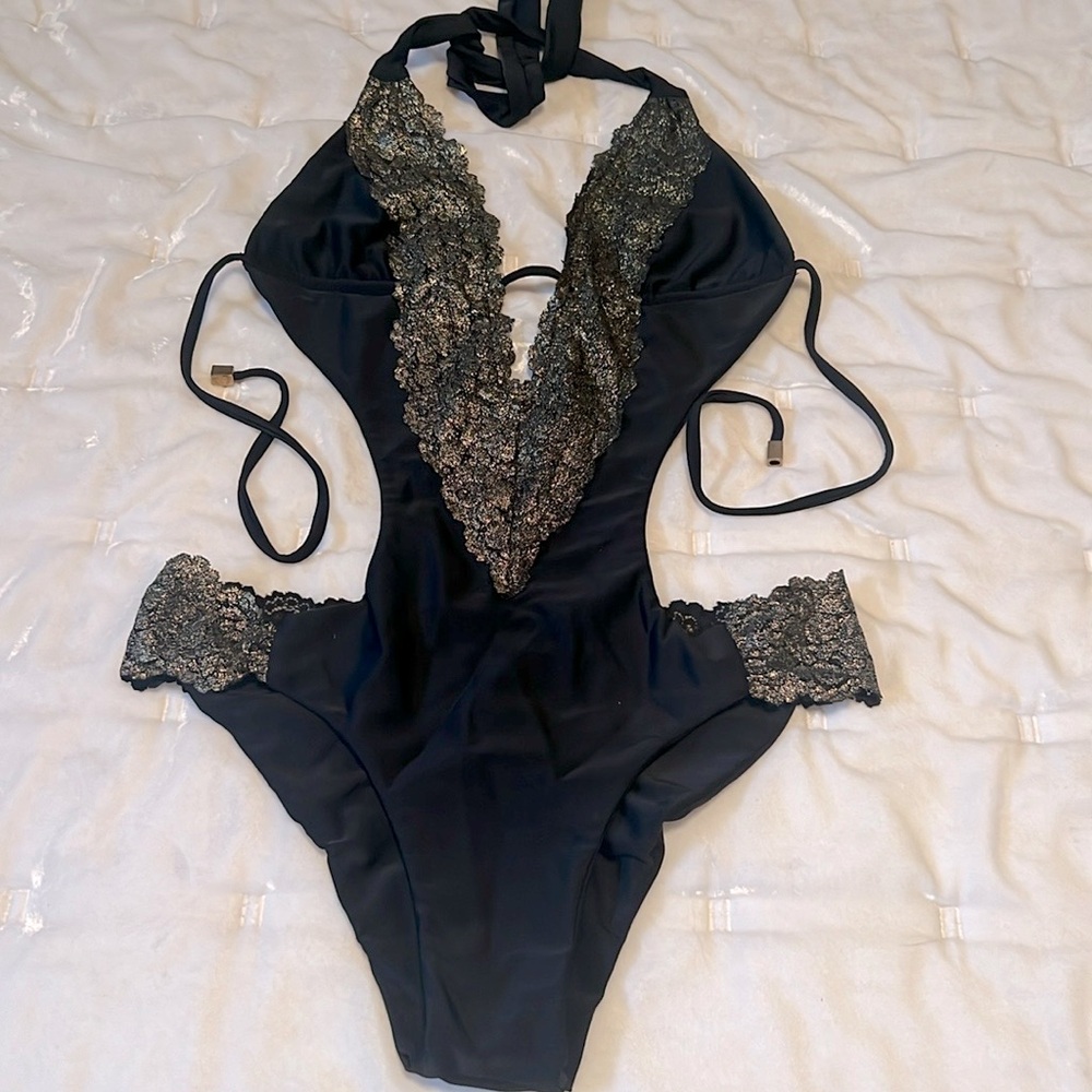 Black and Gold Beach Bunny Swimsuit